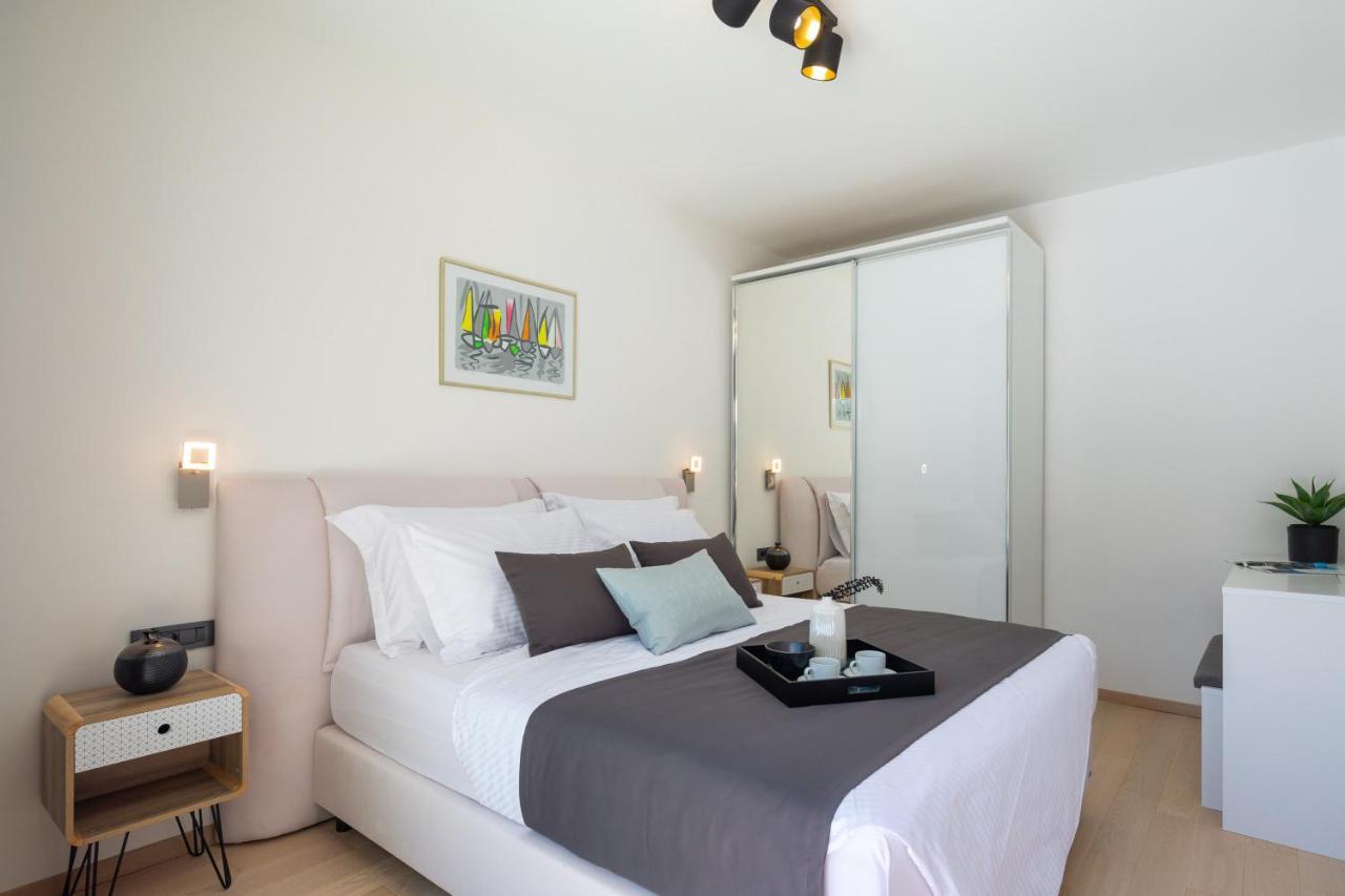 Villa Dm Vodice Bagian luar foto