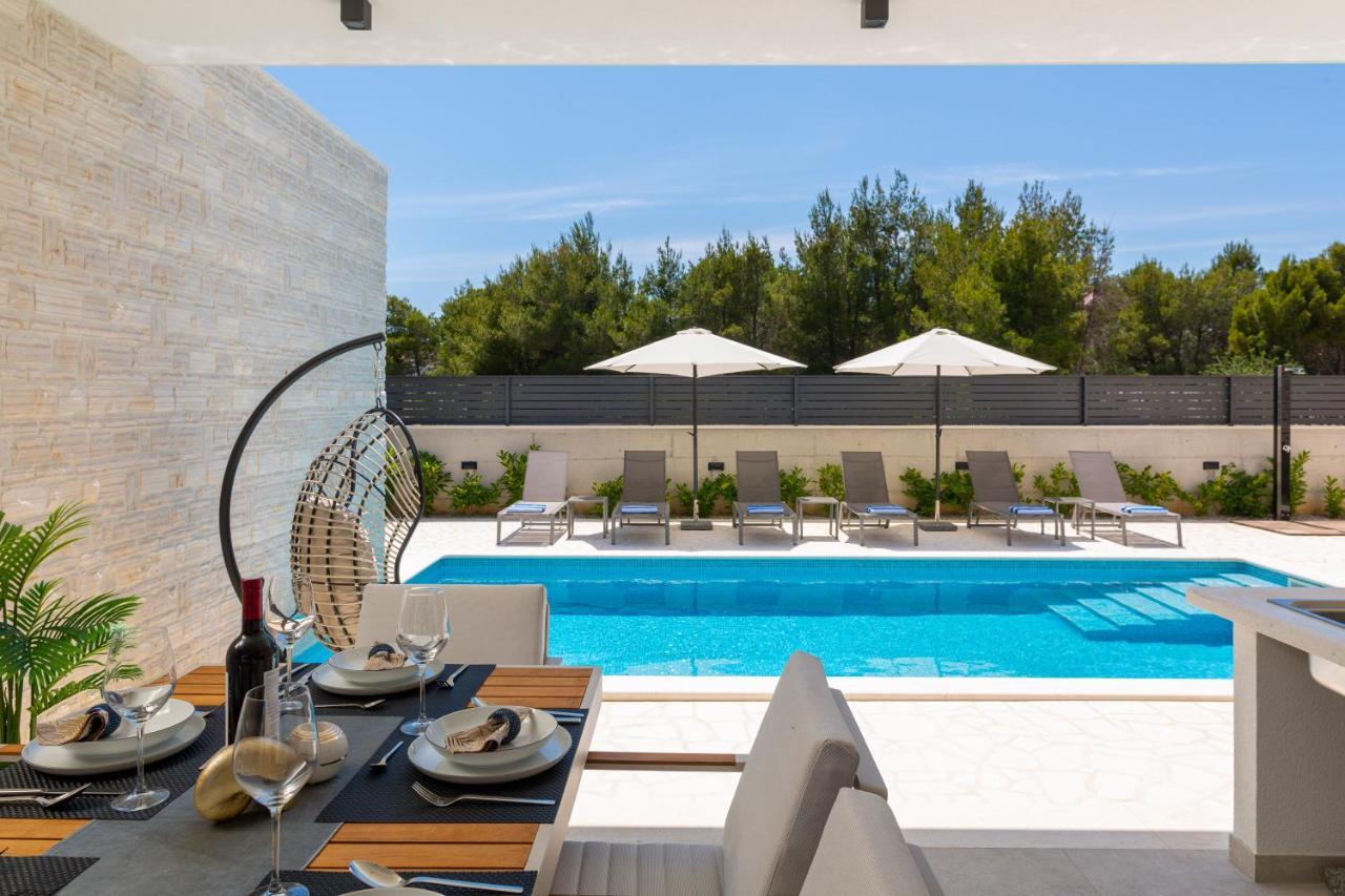 Villa Dm Vodice Bagian luar foto