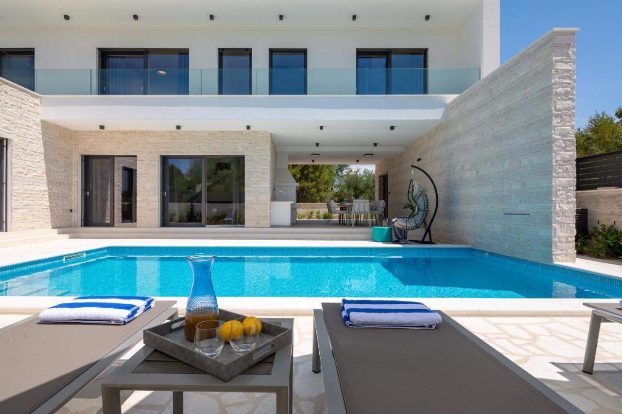 Villa Dm Vodice Bagian luar foto