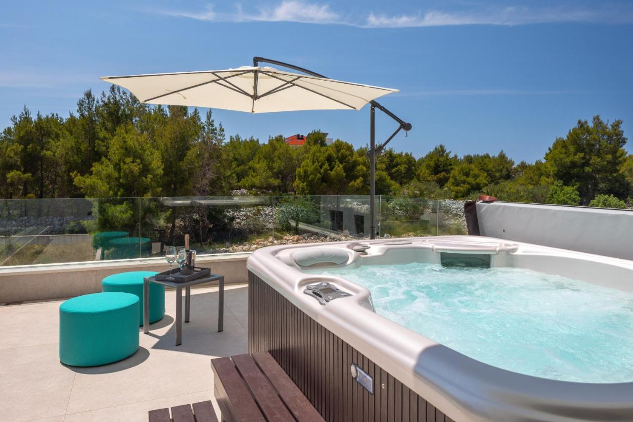 Villa Dm Vodice Bagian luar foto