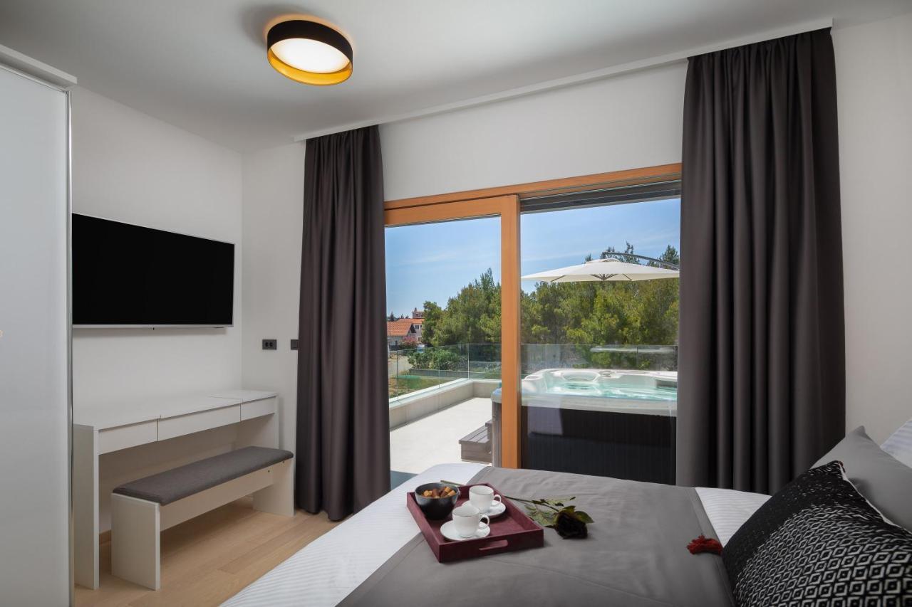 Villa Dm Vodice Bagian luar foto